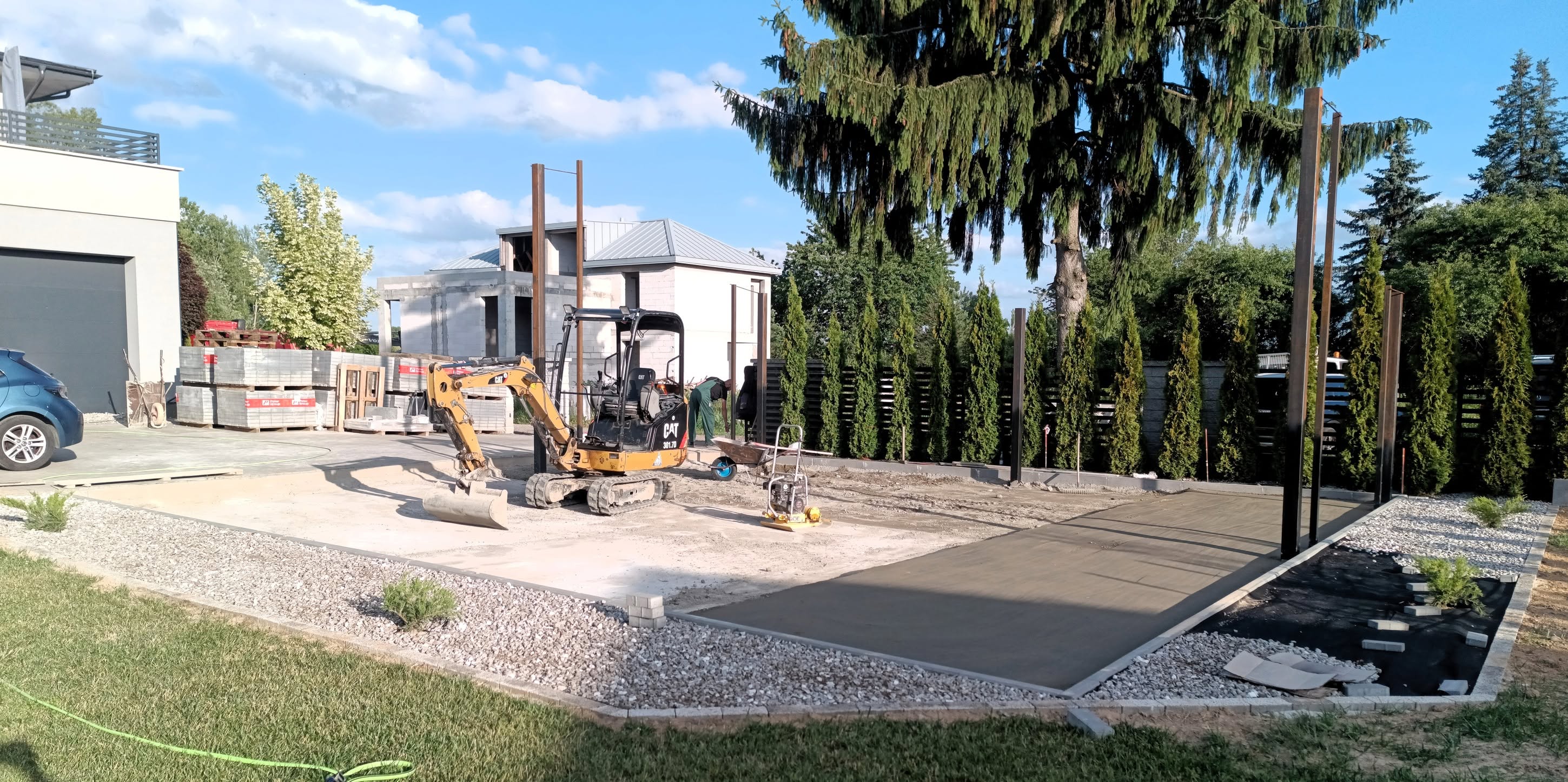 Przygotowanie terenu pod wiatę — kostka brukowa Pater Group